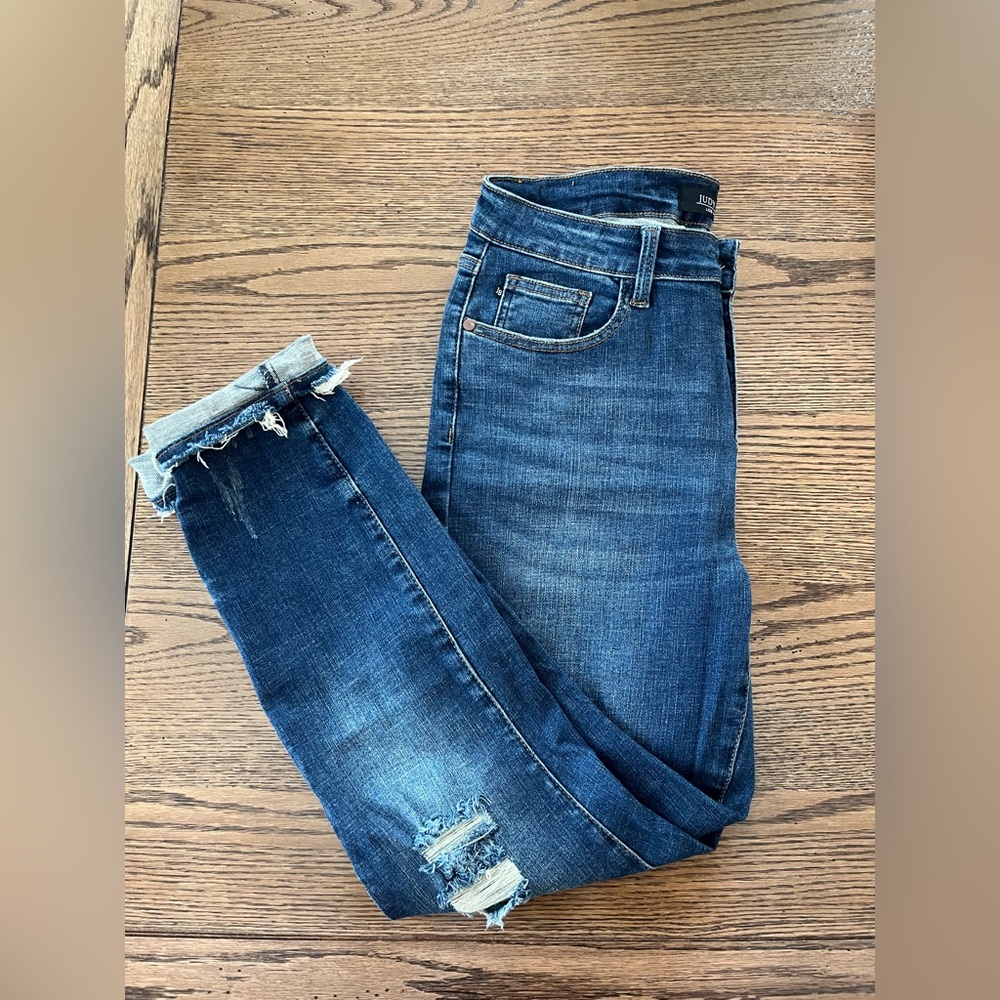 Ripped Skinny Jeans